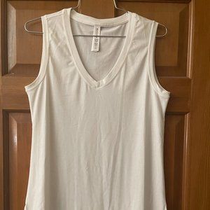 Athleta V neck tank